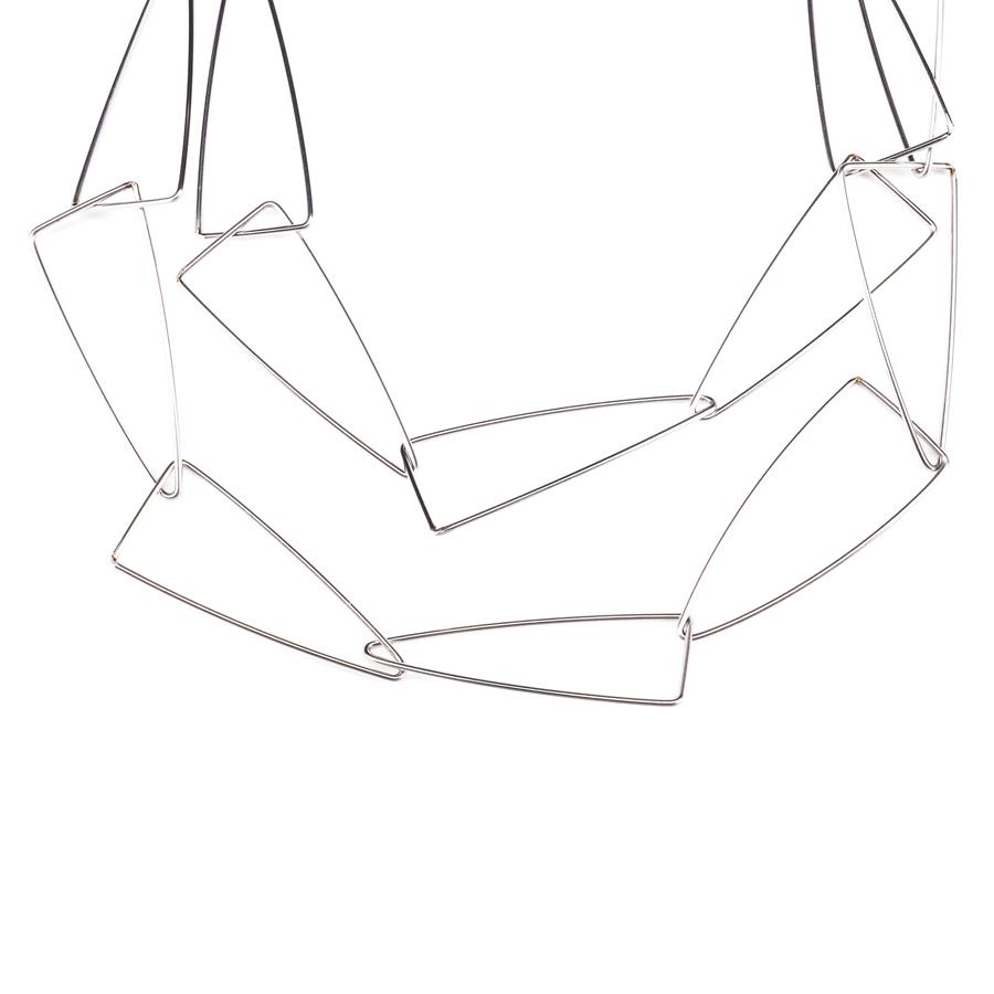 Collar HEATHER MAC DERMOTT largo de pequeños triángulos de acero | HM-SLLFN18